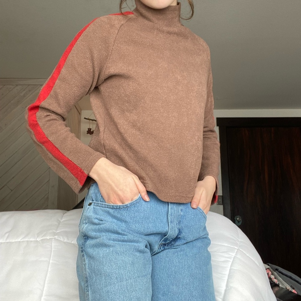 Vintage looking brown and red turtleneck sweater. Never worn and no flaws